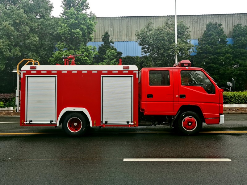 江鈴順達(dá)  1.5噸  水罐消防車