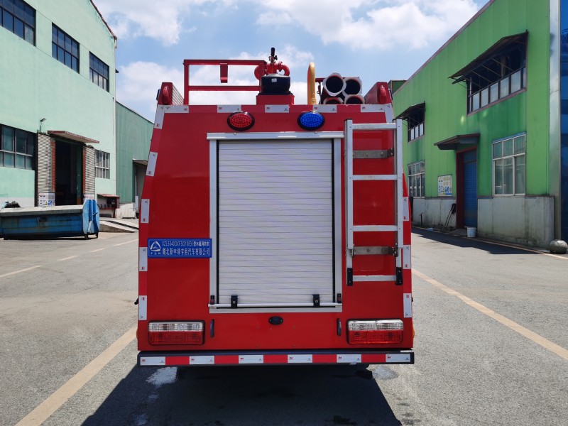 東風(fēng)途逸    1噸     水罐消防車