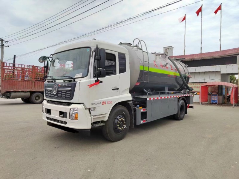 東風(fēng)天錦    清洗吸污車(chē)