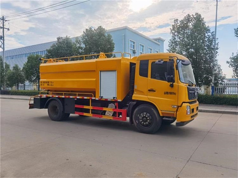 東風(fēng)天錦   清洗吸污車