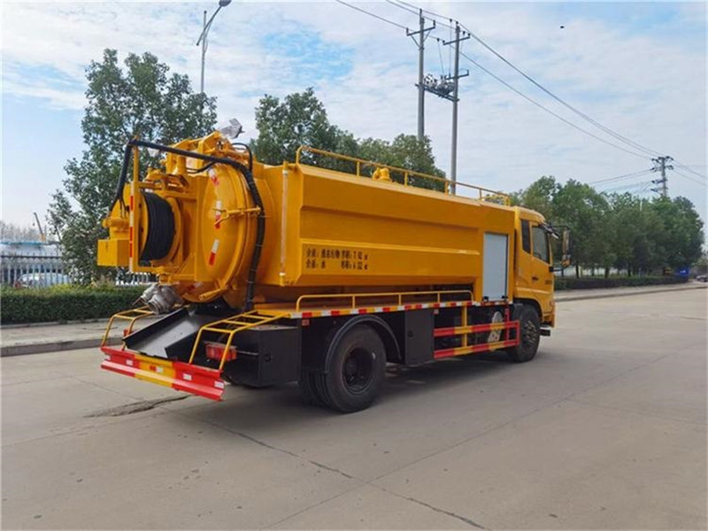 東風(fēng)天錦   清洗吸污車